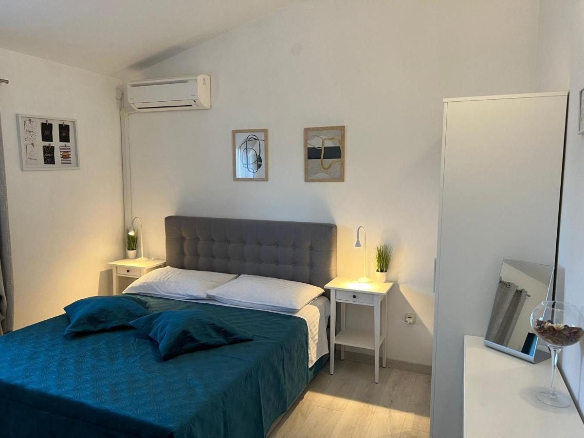 Apartments And Rooms Lorena 236 Ρόβινι Εξωτερικό φωτογραφία