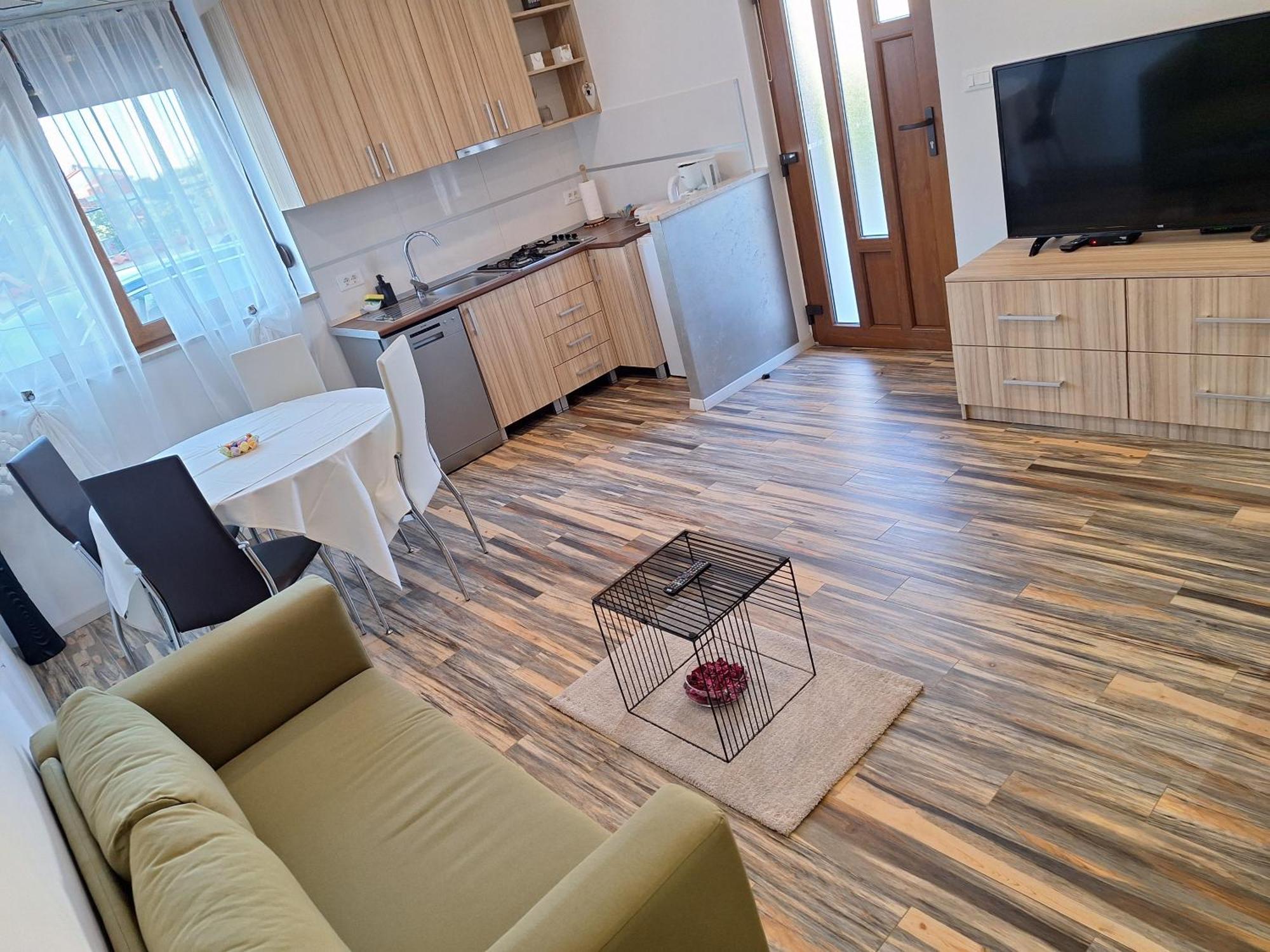 Apartments And Rooms Lorena 236 Ρόβινι Εξωτερικό φωτογραφία