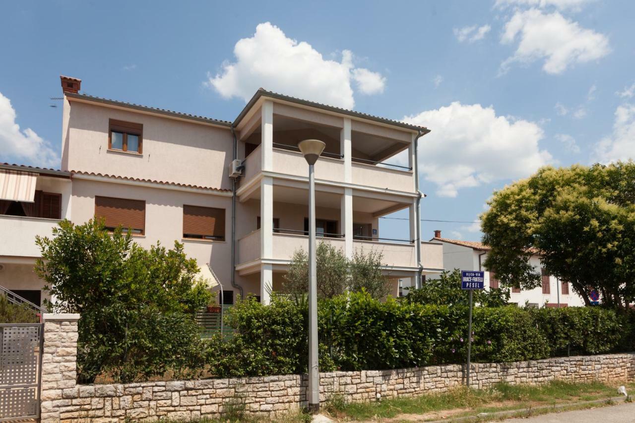 Apartments And Rooms Lorena 236 Ρόβινι Εξωτερικό φωτογραφία
