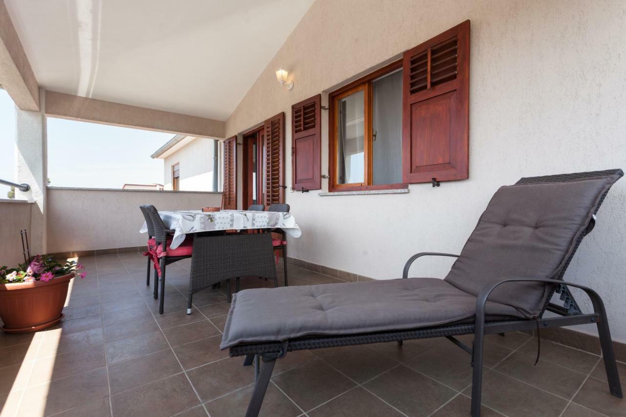 Apartments And Rooms Lorena 236 Ρόβινι Εξωτερικό φωτογραφία