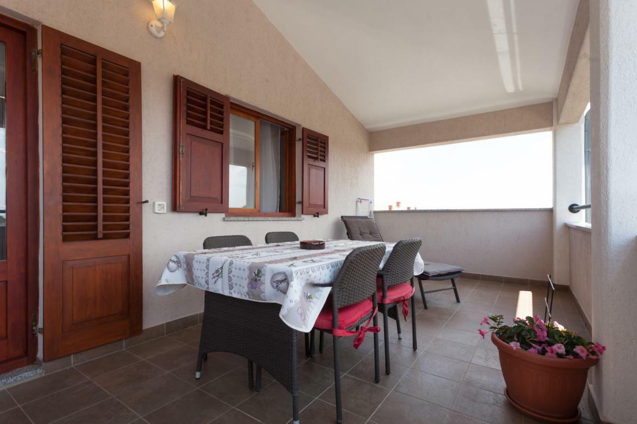 Apartments And Rooms Lorena 236 Ρόβινι Εξωτερικό φωτογραφία